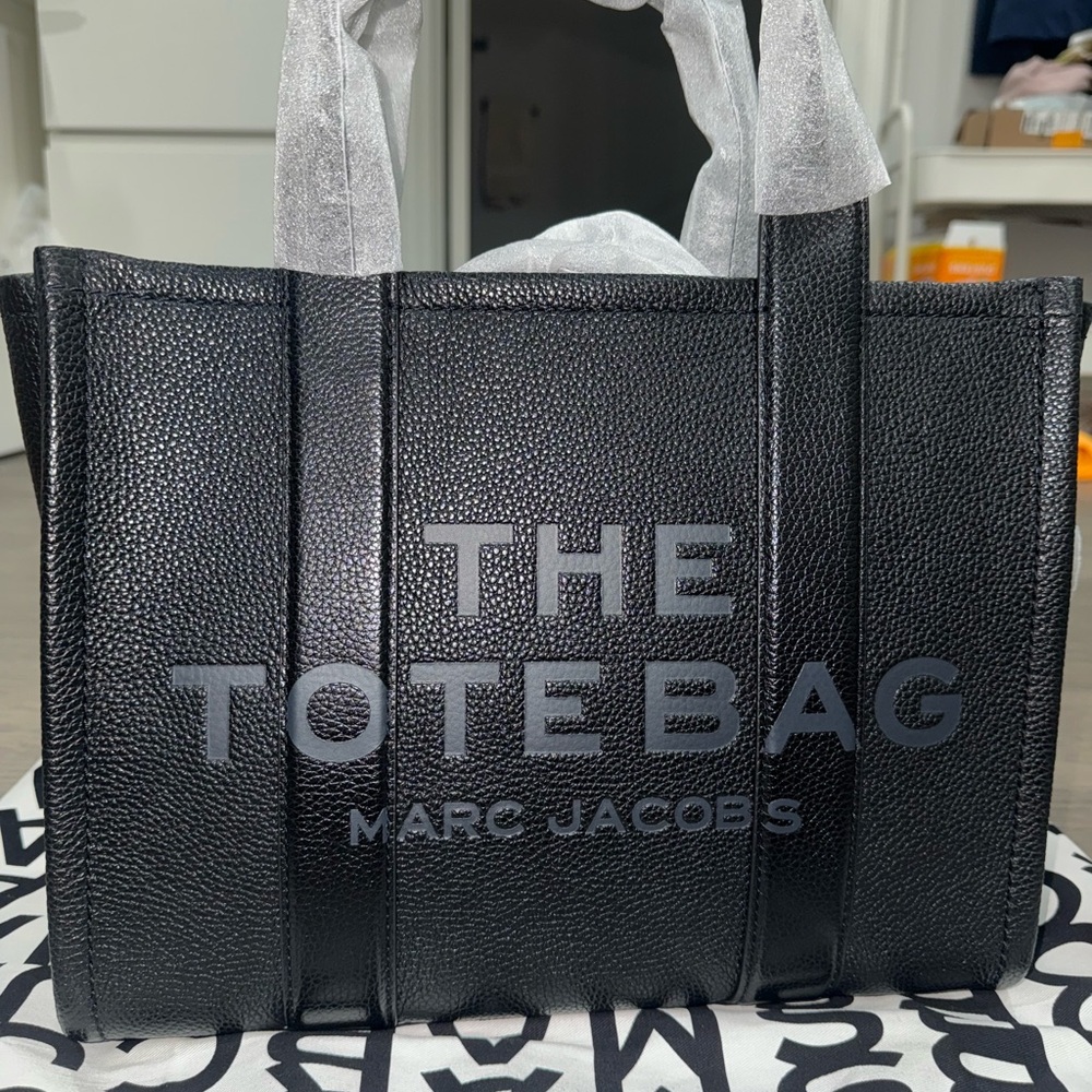 *SOLD*Marc Jacobs Black Textured Tote Bag